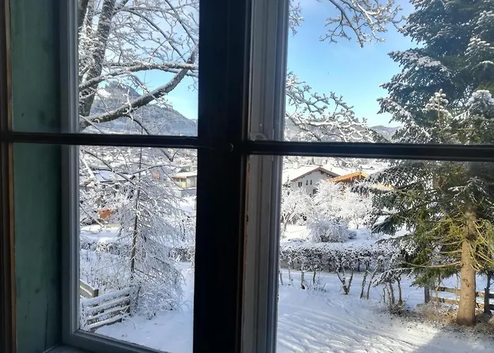 Semesterbostad Momo *